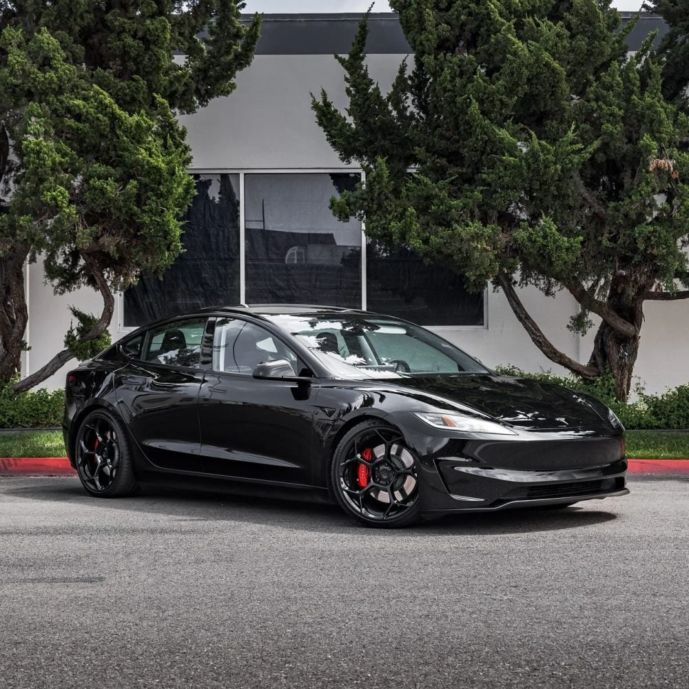 Tesla-Model-3-Performance