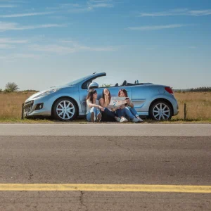 1-group-friends-doing-road-trip