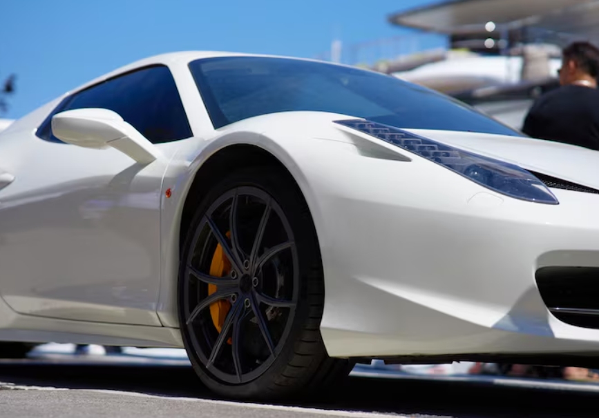 A Vesteon Guide: Beyond the Extreme of Your Koenigsegg with Alloy Wheels插图1 Vesteon wheels’ Aesthetic Synergy With Koenigsegg Styling